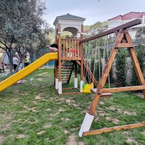 Ahşap Oyun Parkı