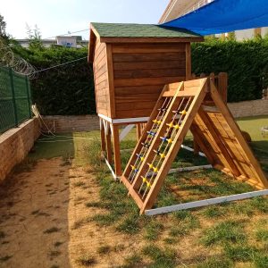 Ahşap Oyun Evi