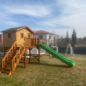 Ahşap Oyun Evi